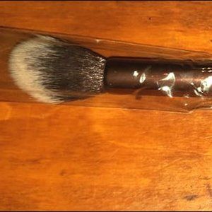 Luxie Brush Tapered highlighter 522